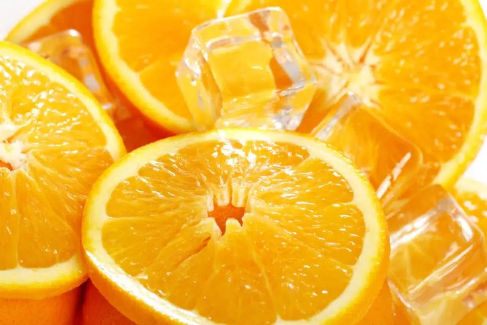 marco of fresh oranges